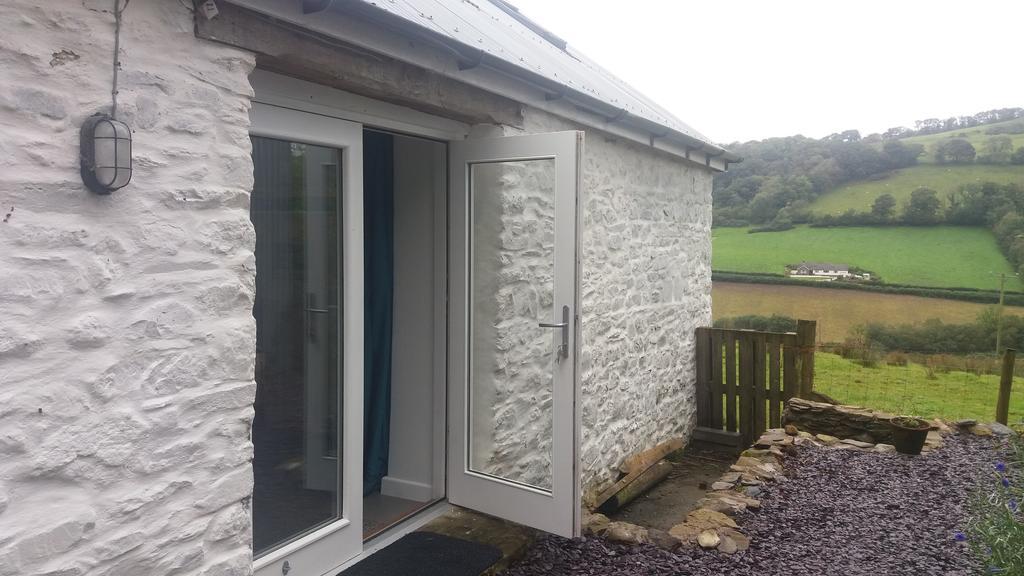 Rhiwiau Self Catering Villa Carmarthen Exterior foto